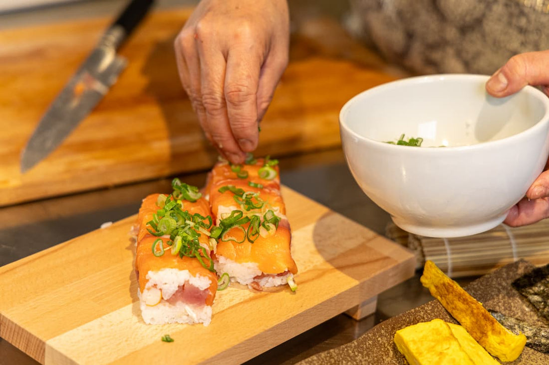 Come tagliare il pesce per sushi: guida per sashimi, nigiri e maki